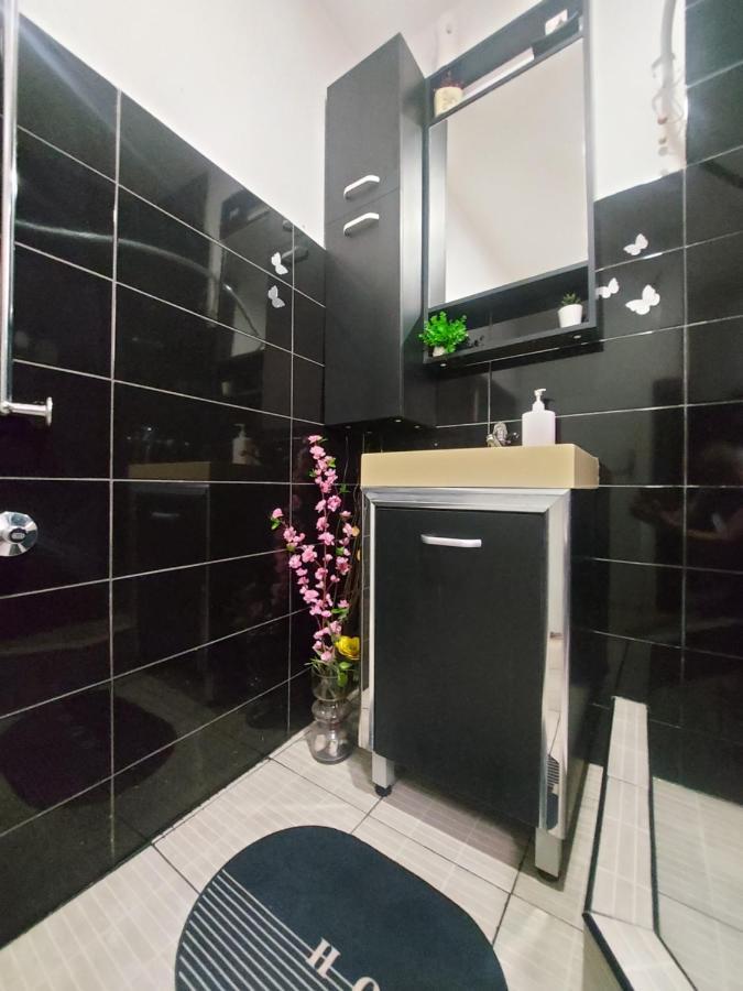 Pandora'S Place Сараєво Екстер'єр фото